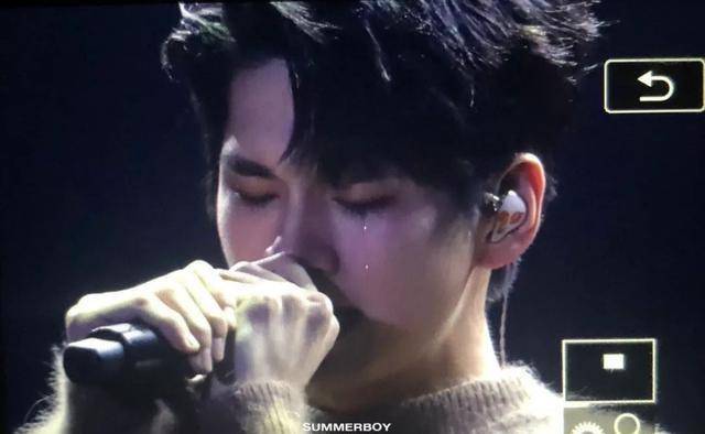 这个偶像男团今天解散<strong></p>
<p>现在炒什么币</strong>，演唱会门票一张炒到八万五千元人民币！