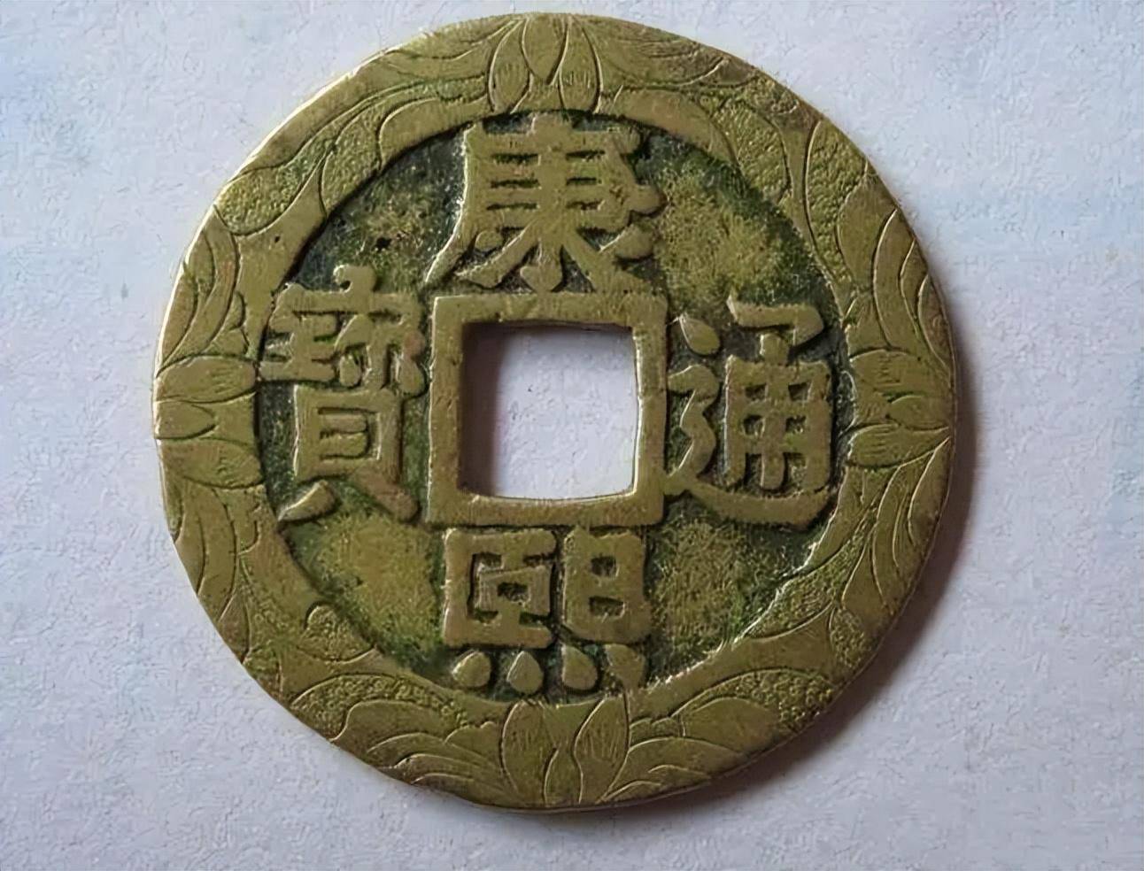 入手裸币<strong></p>
<p>现在炒什么币</strong>，还是评级币？