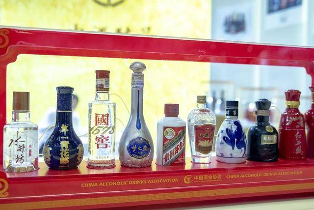 “小甜水”扎堆<strong></p>
<p>shib币最新价格</strong>，五粮液们盯上了年轻人