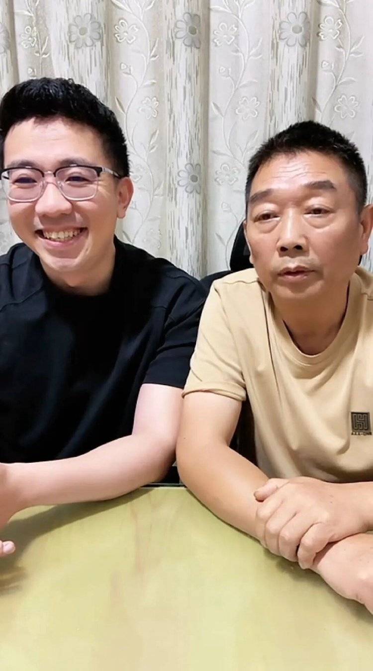 章莹颖男友国庆探望章父并协助直播<strong></p>
<p>tp钱包下载</strong>，网友劝其早点结婚，本人回应