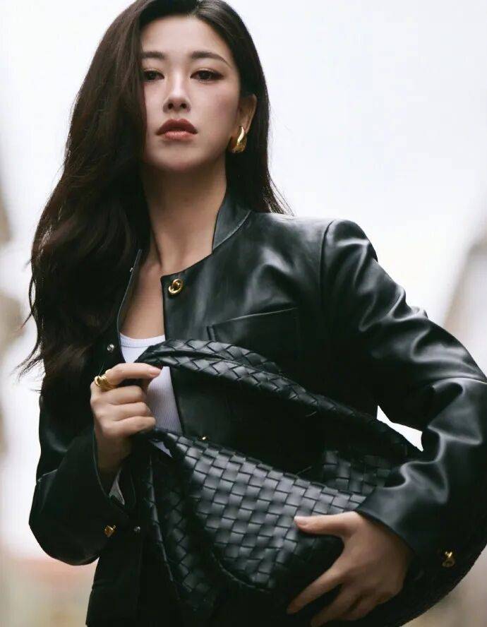 时装周上的女明星<strong></p>
<p>tp钱包官网下载</strong>，秋冬氛围感一键封顶！