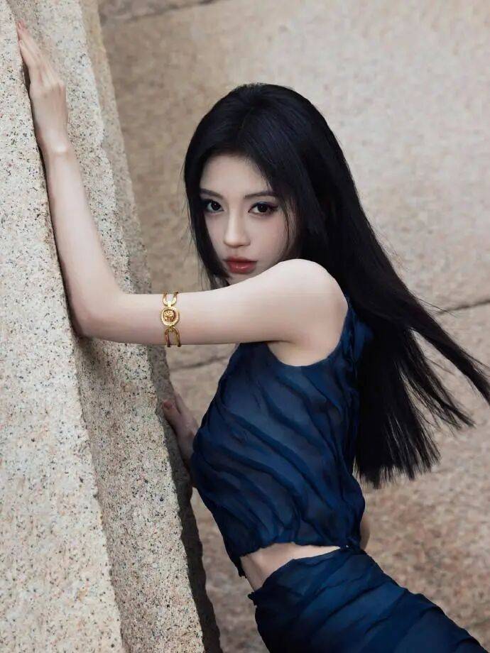 时装周上的女明星<strong></p>
<p>tp钱包官网下载</strong>，秋冬氛围感一键封顶！