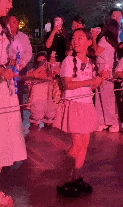 9岁小酒窝<strong></p>
<p>tp钱包最新版本下载</strong>，大大方方成顶流