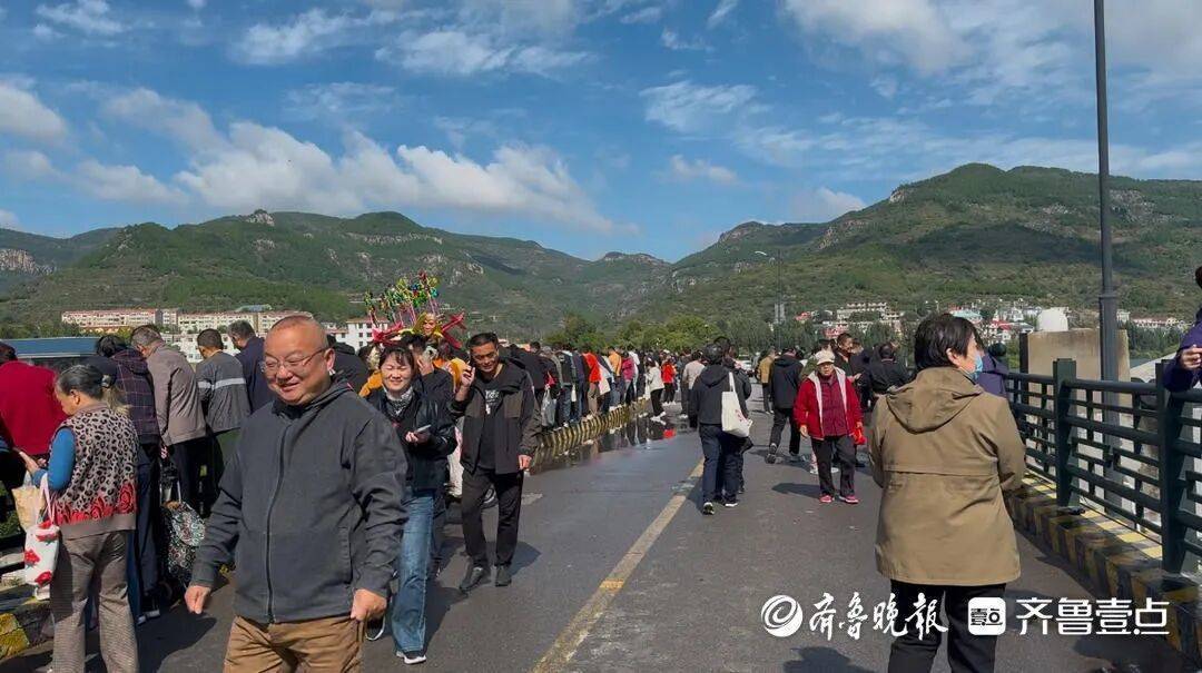 “鱼多得数不过来<strong></p>
<p>tp钱包怎么下载</strong>，一网子下去能捞好几条”济南锦绣川水库开闸放水，大量鲢鱼被冲出，工作人员：禁止捕捞！
