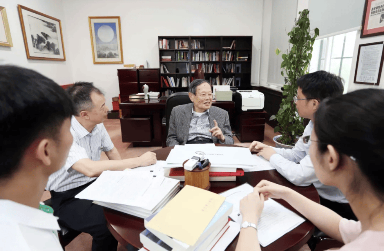 杨振宁为什么连续32年担任东莞理工学院名誉校长<strong></p>
<p>tp钱包使用教程</strong>？