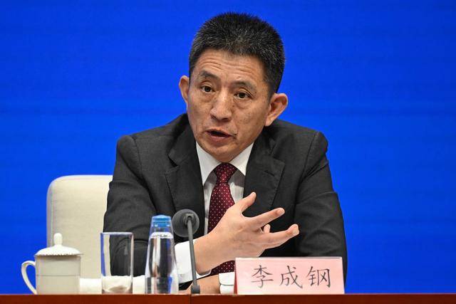 又输给了李成钢<strong></p>
<p>trx价格</strong>,贝森特承诺:美方不再考虑对华加征100%关税