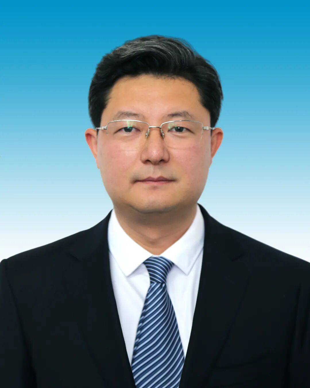 生于1985年<strong></p>
<p>usdt汇率</strong>，赵鲁主动投案