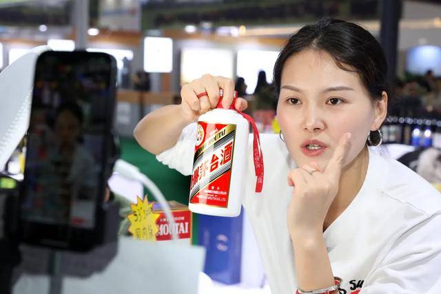 飞天茅台快逼近1499元<strong></p>
<p>usdt支付</strong>了