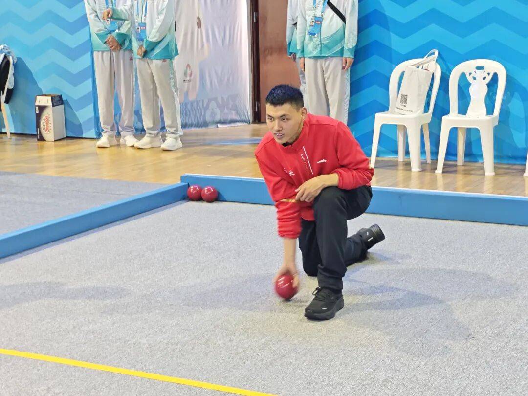 喜报:<strong></p>
<p>比特儿下载</strong>我市特奥滚球队在全国残运会上斩获1金1银5铜