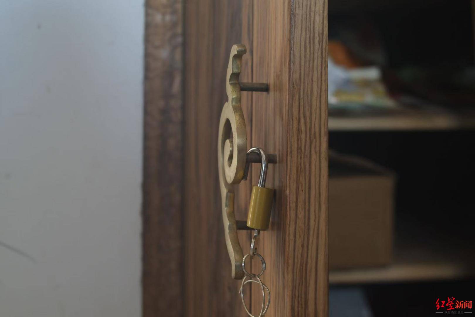 8岁自闭症男童苍山走失后身亡 深陷漩涡的父母：<strong></p>
<p>比特儿下载</strong>我们全家都在用爱托举这个孩子丨2025未完待续