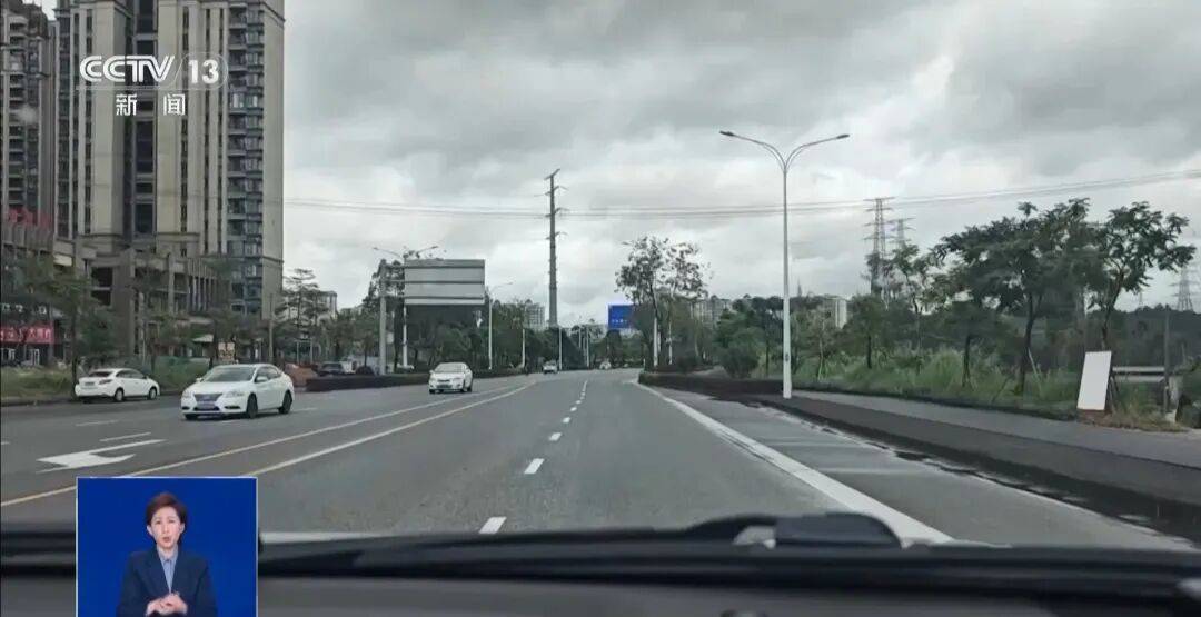 央视披露:男子在网吧厕所墙上看到“高薪日结5000-20000”广告<strong></p>
<p>比特儿交易平台</strong>,即将出境时被警方拦下