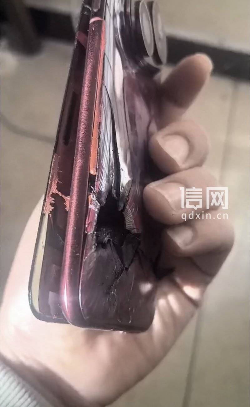 华为新手机充电时电池爆了 售后凭照片认定“外力所致”拒保 消费者:难道我买的是摔炮<strong></p>
<p>比特儿官网</strong>?