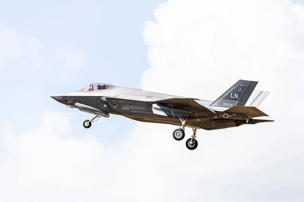 美军最大航母“福特”号停靠希腊<strong></p>
<p>比特儿账号</strong>,650个厕所坏了近9成,舰员上厕所排队要四五十分钟