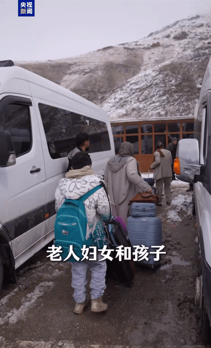 大量境外伊朗人逆行回国:不会抛下祖国自己逃命<strong></p>
<p>比特儿手机版</strong>,为了保卫祖国战斗到底