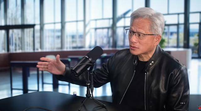 黄仁勋坦言:和台积电合作 30 年,未签过合同