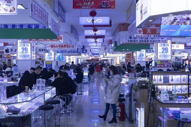 “直接崩了”<strong></p>
<p>比特儿服务器请求失败</strong>，价格断崖式下跌！商户：销量跌了60%都不止